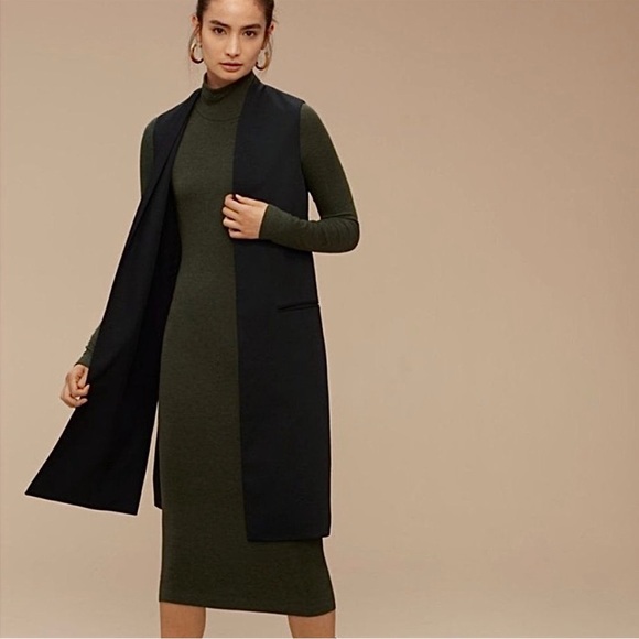 Aritzia Wilfred Papillon Sleeveless Jacket
Long Vest - Picture 8 of 9